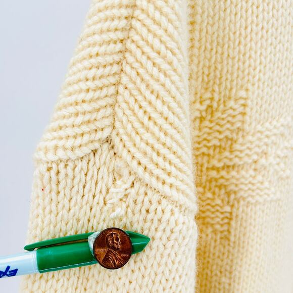 Vintage 70s Allen Solly Cream 100% Wool Cable Knit Fisherman Sweater - Picture 8 of 9